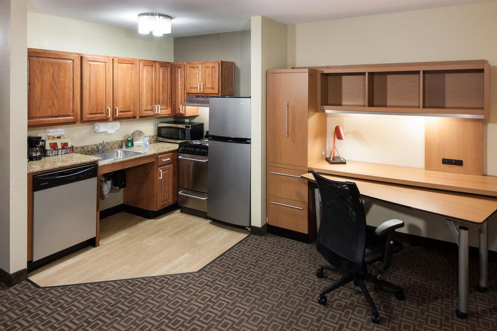 Towneplace Suites By Marriott Austin Arboretum/The Domain Area Экстерьер фото