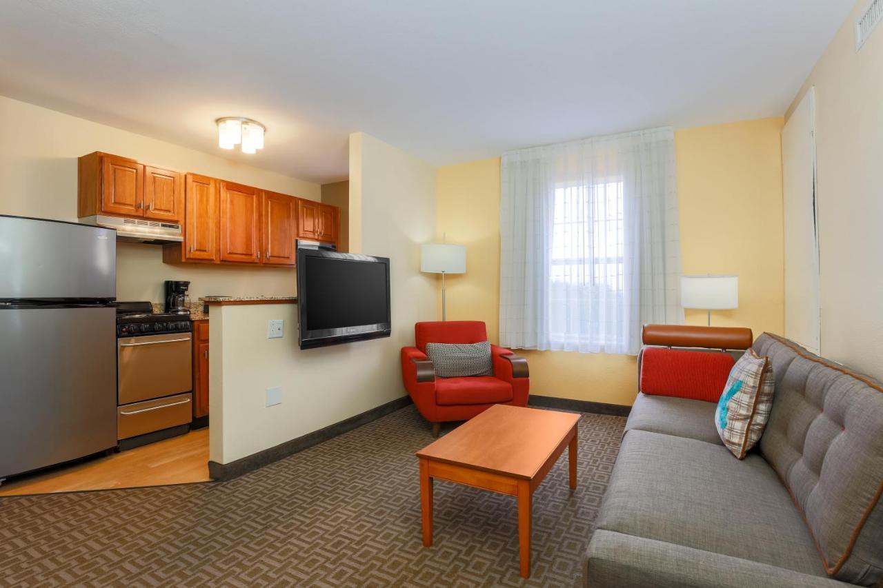 Towneplace Suites By Marriott Austin Arboretum/The Domain Area Экстерьер фото